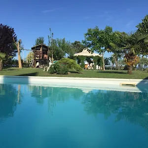https://incantevole-appartamento-con-piscina-a-siena.it-tuscanyhotel.com