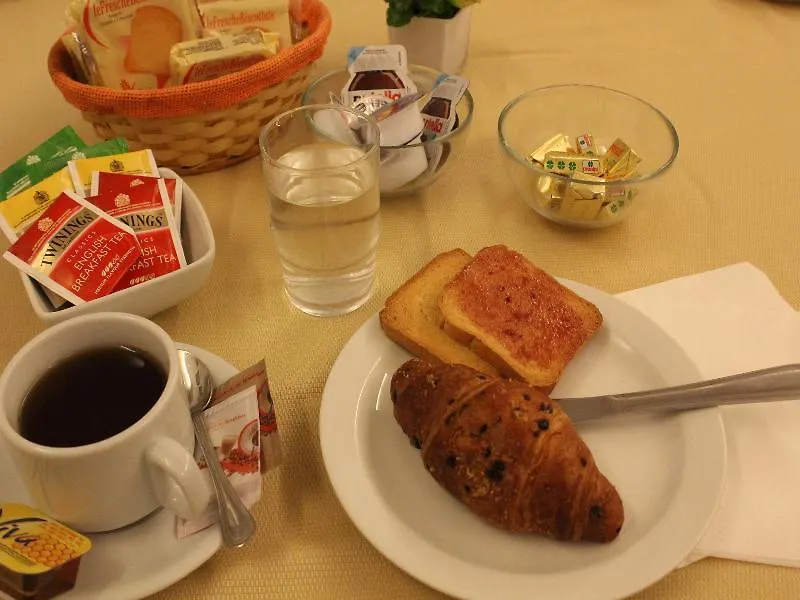 Hotel Louisiana Rome 2*,  Italy