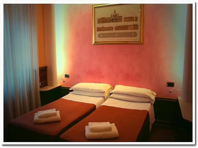 Hotel Louisiana Rome 2*,