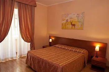 Hotel Louisiana Rome 2*,