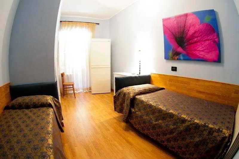 Hotel Louisiana Rome 2*,  Italy